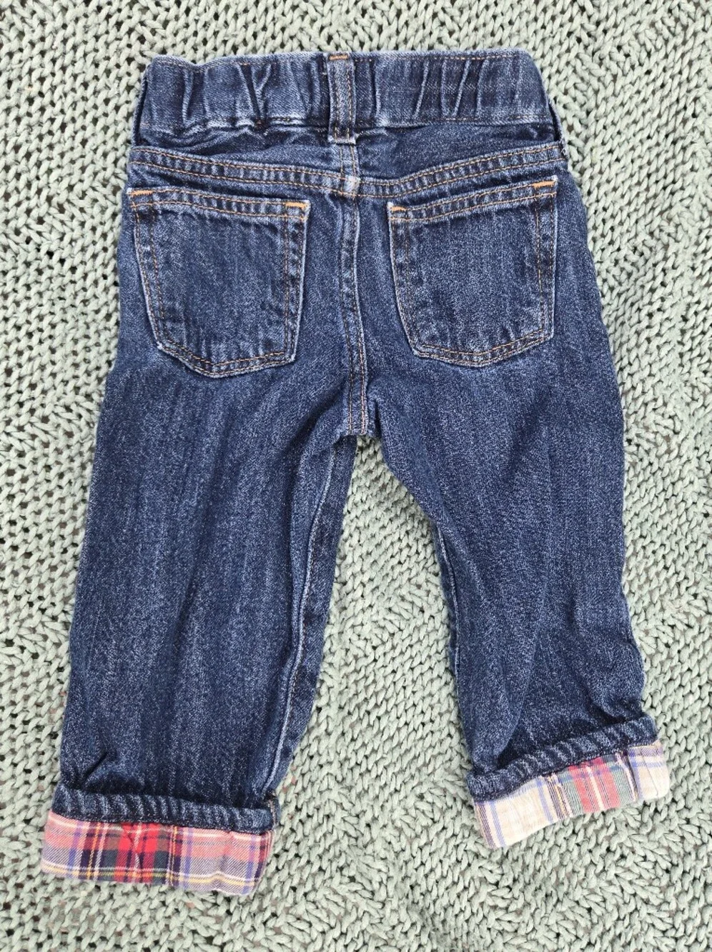 GAP plaid button